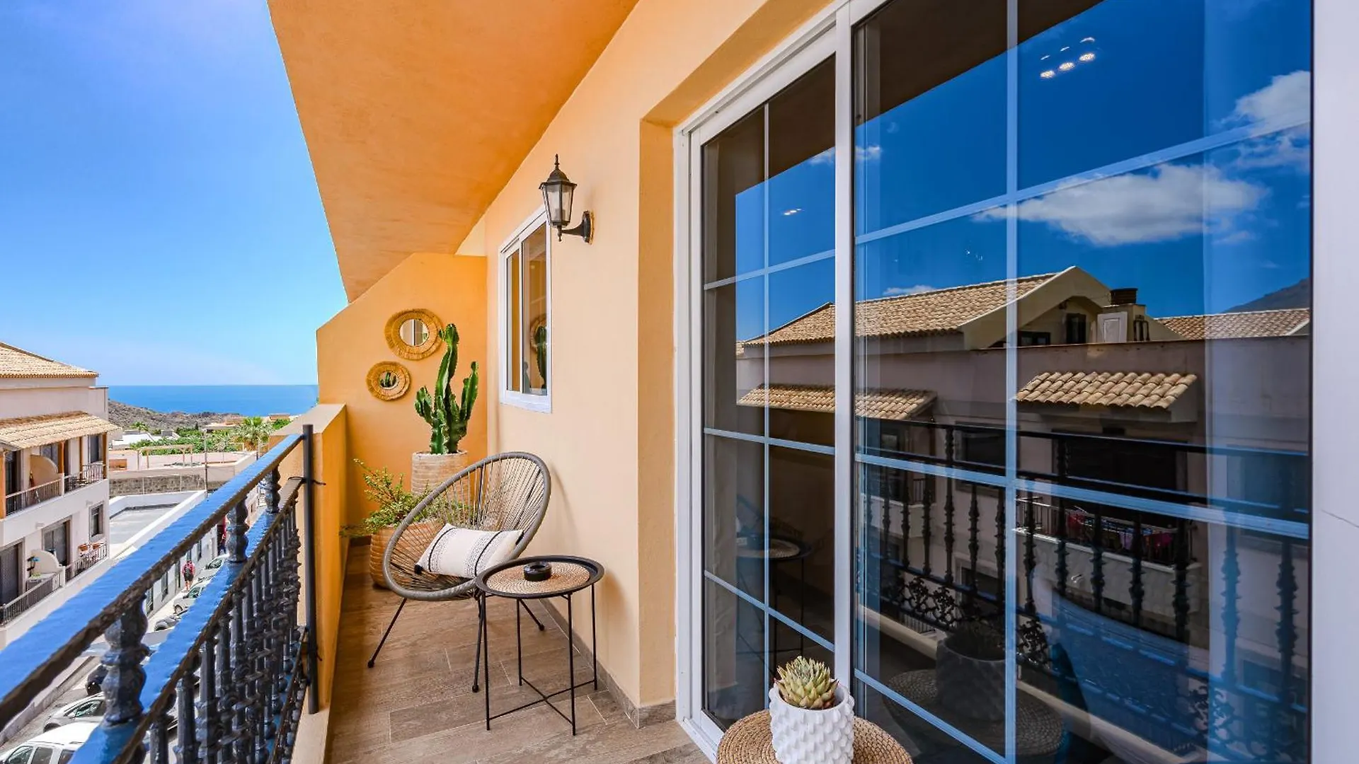 Casa Azul-Modern Apartment - Boutique-Style - Adeje - By Feel Your Holidays Costa Adeje